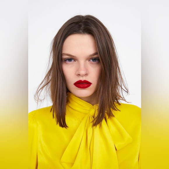 Zara yellow satin viscose neck bow tie detail button up blouse, size medium - Picture 4 of 16